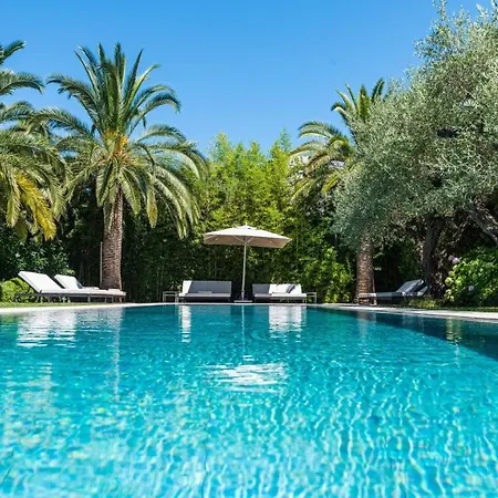 Beautiful 12 Guests With Pool In Tropez Villa *
