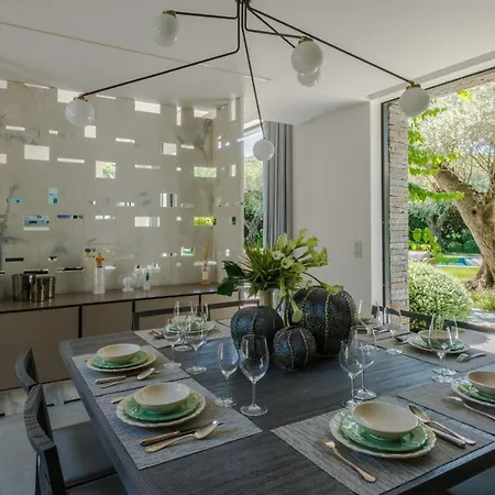 Beautiful 12 Guests With Pool In Tropez * Saint-Tropez